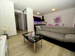 Posezení v ubytování Apartment Marin by Interhome