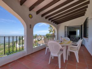 A balcony or terrace at Villa Villa Hermosa Vista by Interhome Még 20 kép