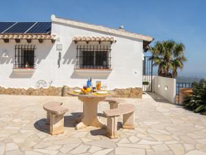 A balcony or terrace at Villa Villa Hermosa Vista by Interhome