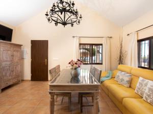 Khu vực ghế ngồi tại Holiday Home Villa Ariadna by Interhome