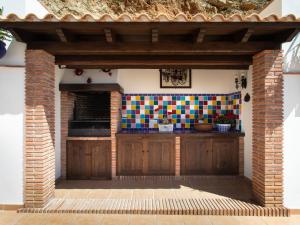 Nhà bếp/bếp nhỏ tại Holiday Home Villa Ariadna by Interhome