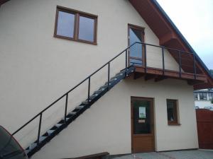 Budova, v ktorej sa apartmán nachádza
