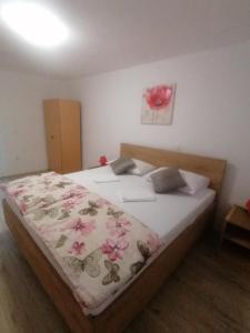 Postel nebo postele na pokoji v ubytování Apartment Maris