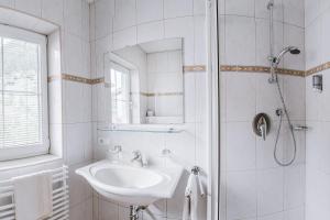 Łazienka w obiekcie Landhaus Martinus