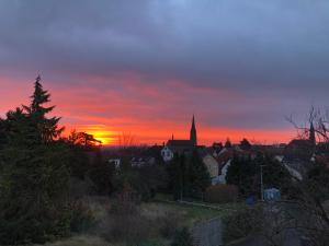 Alba o tramonto visti dall'interno dell'appartamento o dai dintorni