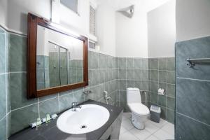 Koupelna v ubytování Hikkaduwa Beach Hotel - Special Deal on 3 Night or More Stays