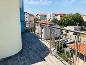 Foto dalla galleria di Hotel Nikola- Family a Primorsko Altre 89 foto