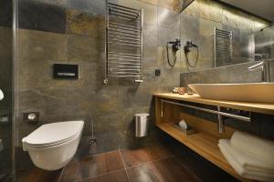 Kúpeľňa v ubytovaní Grand Hotel Hradec