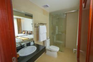 Koupelna v ubytování Anise hotel