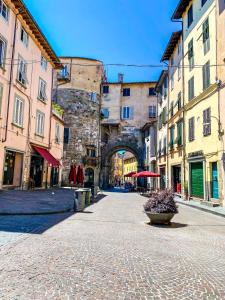 Gallery image of OROROSA Lucca City Center Apartment in Lucca