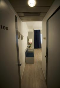 Club Hotel