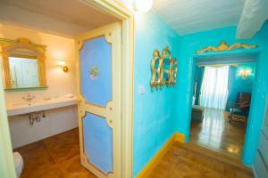 Koupelna v ubytování Casa Rocca Piccola B&B + 37 fotografií