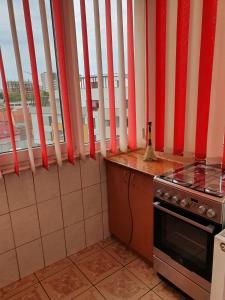 Η κουζίνα ή μικρή κουζίνα στο Apartament 3 camere central decomandat lux