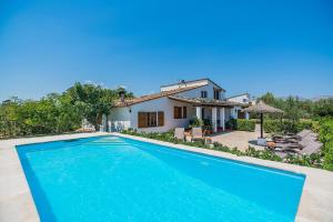 The swimming pool at or close to Ferragut