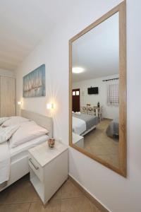 Photo de la galerie de l'établissement Apartmani Strpić, à Biograd na Moru 181 autres photos