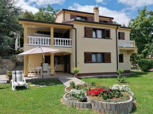 Zahrada ubytování Apartman Lori