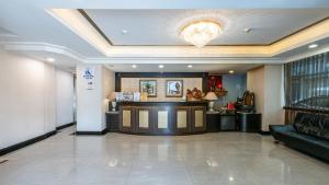 Móttaka eða anddyri á Hub Hotel - Zhongshan Branch

