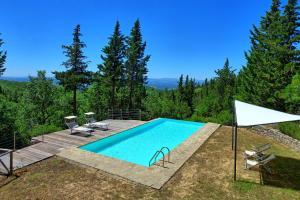The swimming pool at or close to Casa Fioraie by PosarelliVillas