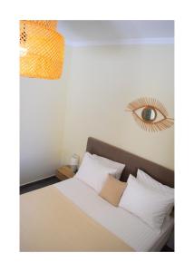 Saronic View客房内的一张或多张床位