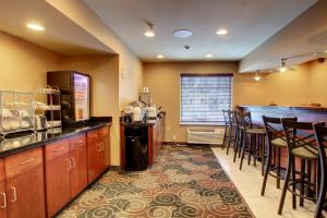 Gallery image of Cobblestone Inn & Suites - Rugby in Rugby