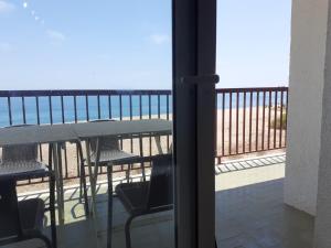 Fotografie z fotogalerie ubytování Suitur apartamento primera linea mar vistas playa v destinaci Canet de Mar + 15 fotografií