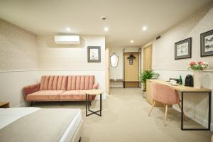 Posedenie v ubytovaní Apartamenty Klasztorna 25