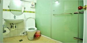 Ένα μπάνιο στο Juleduo B & B