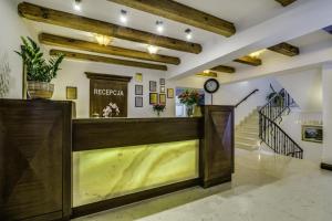 Vstupní hala nebo recepce v ubytování Hotel Lubicz + 37 fotografií