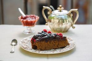 Jedlo v ubytovaní bed & breakfast alebo blízkom okolí
