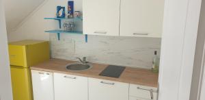 Fotografija v galeriji nastanitve Roses apartment Brač v Sutivanu + 9 fotografij