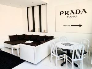 Posedenie v ubytovaní City Center Penthouse