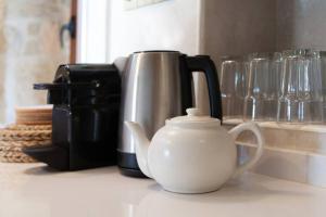 Coffee and tea making facilities at El Gresol - Naturaleza y Relax