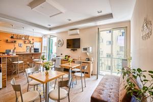 A television and/or entertainment centre at B&B Giacomino