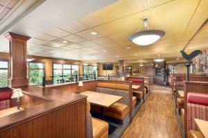 Posezení v ubytování Days Inn by Wyndham Nanaimo
