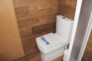 A bathroom at Island Friendly Holiday Home