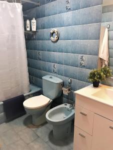 Kúpeľňa v ubytovaní High-Floor Bright Apartment with Sea Views