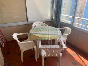 Zdjęcie z galerii obiektu SERVICE APART LAZARO- Apartamentos Aguamarina 49 w mieście Calpe
