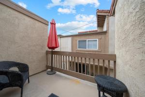 Gallery image of Steps to the Sand and Main Street 4BR in Huntington Beach