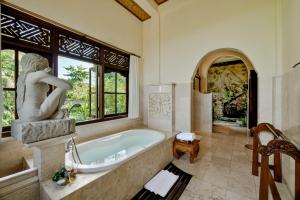 Koupelna v ubytování Alam Shanti Ubud