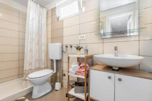 Koupelna v ubytování Apartmani Antonija