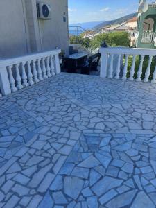 Nespecifikovaný výhled na hory nebo výhled na hory při pohledu z apartmánu