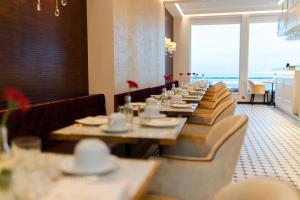Posezení v ubytování Hôtel Merveilleux Côté Mer
