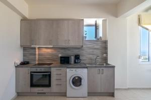 Kuchyňa alebo kuchynka v ubytovaní Haravgi 5 bedrooms villa