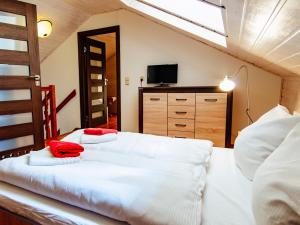 Postel nebo postele na pokoji v ubytování Paula Wellness & SPA