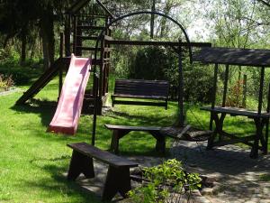 Gallery image of Domek Przy Stawie in Sławatycze