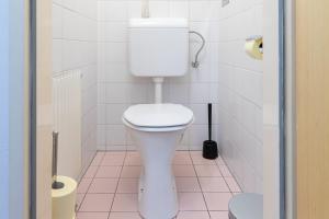 Ένα μπάνιο στο Vienna Central Station Accommodation +38 φωτογραφίες