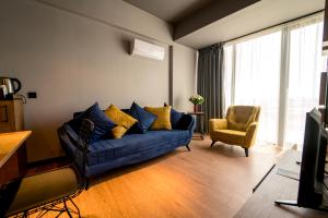 A seating area at The Kayseri Loft Hotel