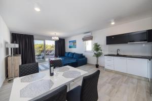 Kuchyň nebo kuchyňský kout v ubytování Apartments Blanka House