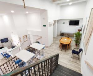 Μια τηλεόραση ή/και κέντρο ψυχαγωγίας στο Palafox 23