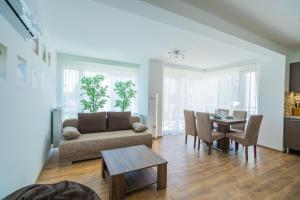 Posedenie v ubytovaní Gemini Apartments Siófok I., III.